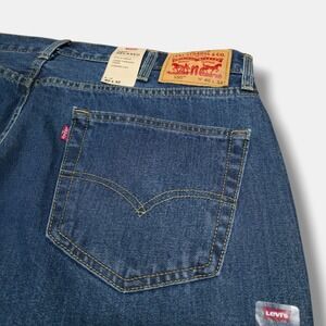 Levis 550 Mens Blue Jeans Relaxed Fit Tapered Leg Size 40 x 32 Dark Wash New
